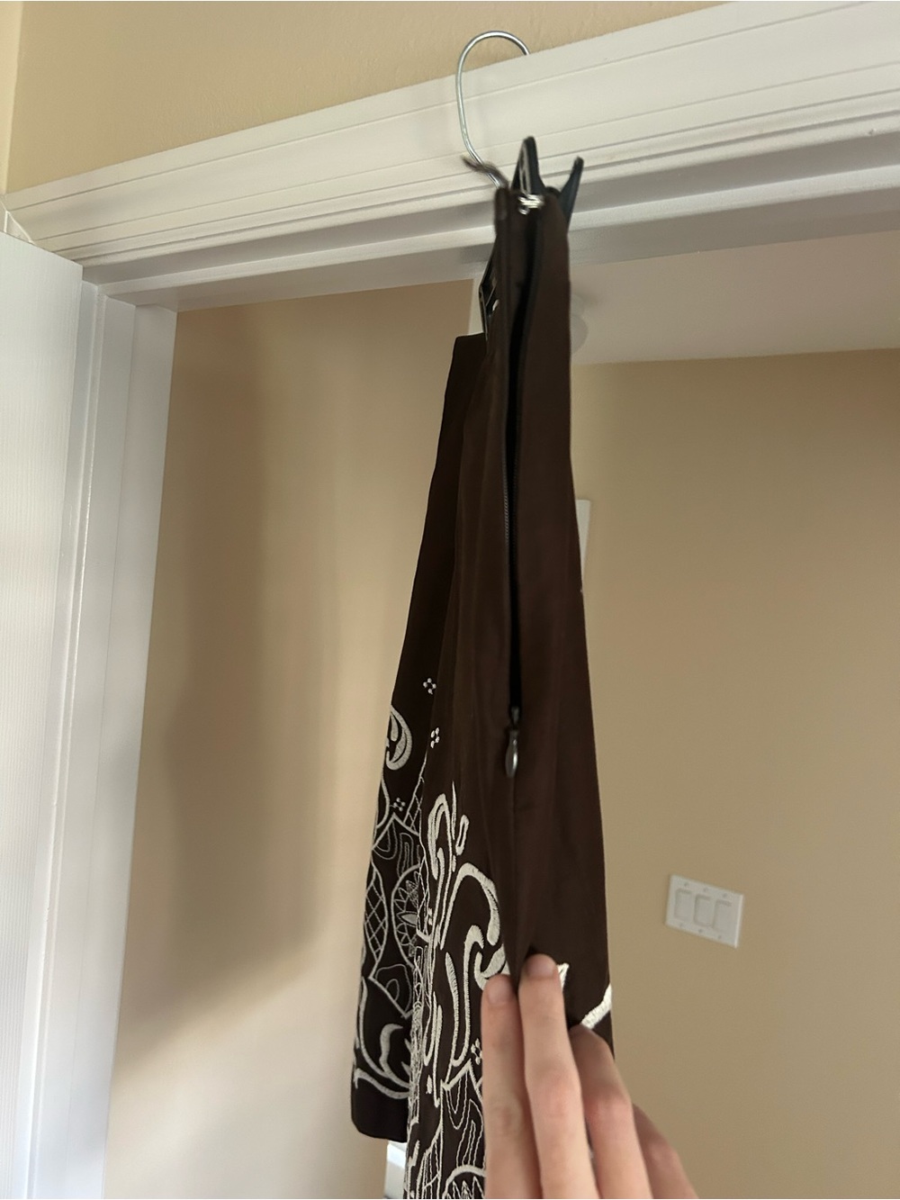 LOFT Embroidered Brown and White Size 10 Midi Skirt - Picture 4 of 5